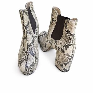 💎 Sam Edelman Snakeskin Platform Chelsea Boots Size 8 Block Heel Chic Modern